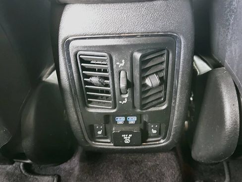 Used 2017 Dodge Durango R/T w/ Technology Group AWD/4WD image 22