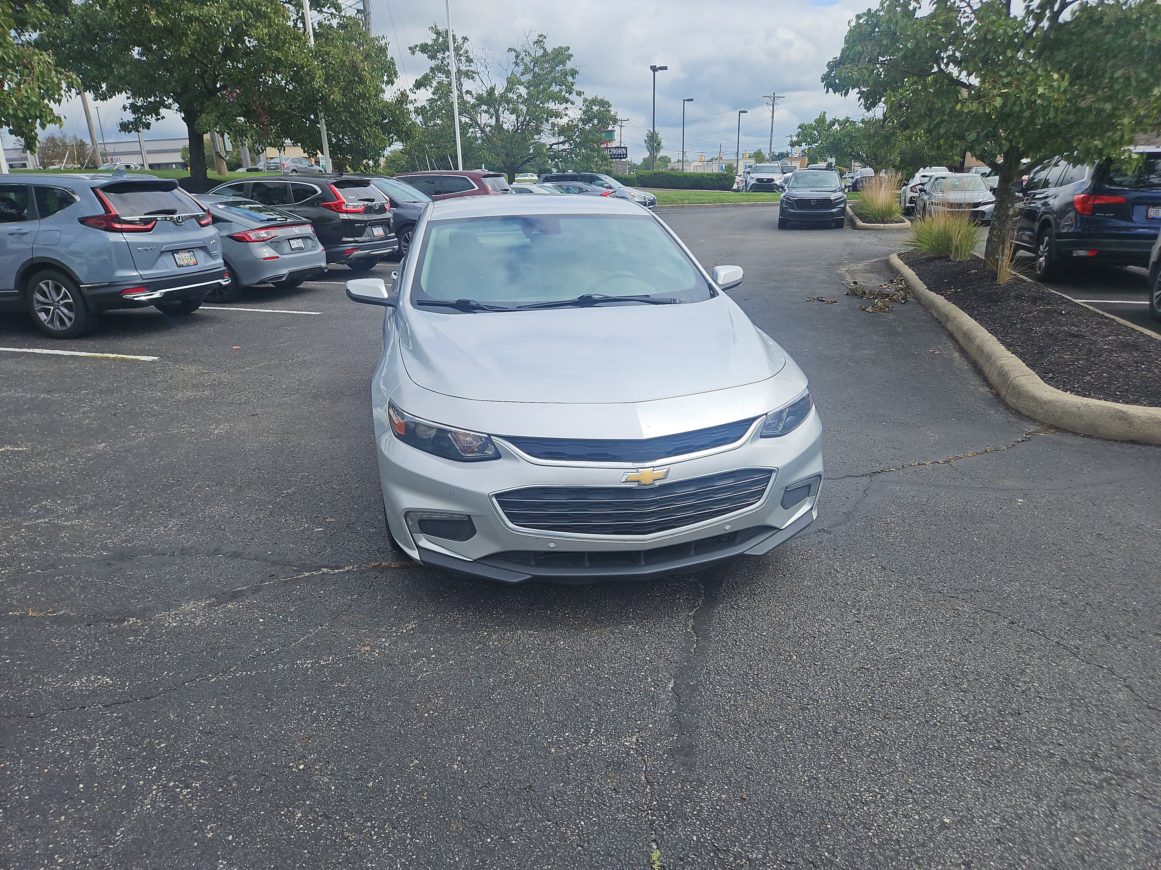 Used 2016 Chevrolet Malibu Premier w/ Driver Confidence Package II FWD image 23