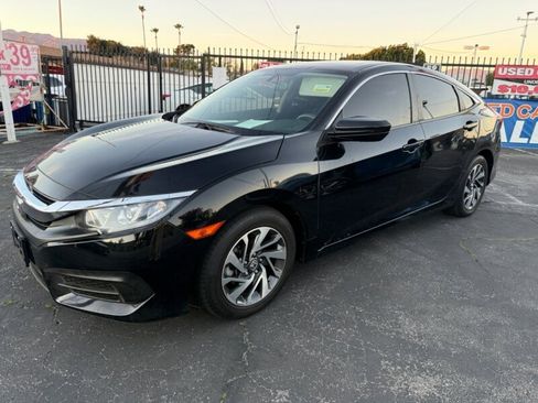 Used 2018 Honda Civic EX image 1