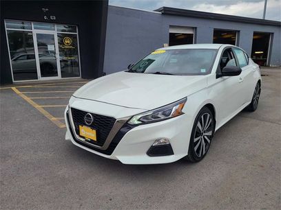 Used 2022 Nissan Altima 2.5 SR