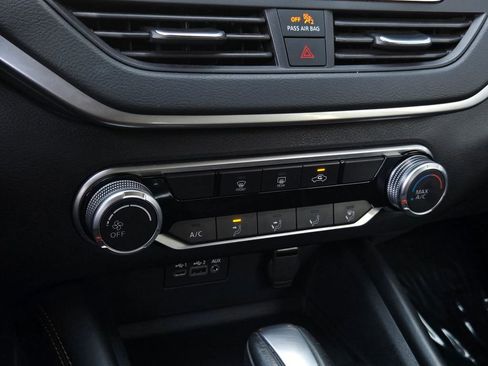 Used 2021 Nissan Altima 2.5 SR image 19