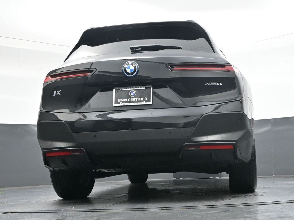 Used 2024 BMW iX xDrive50 w/ Convenience Package AWD/4WD image 32