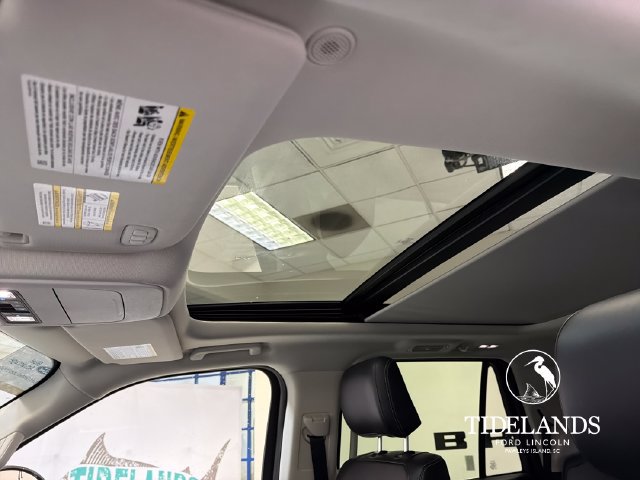 Certified 2025 Ford Expedition Platinum AWD/4WD image 27