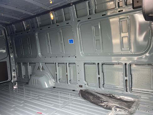 New 2026 Mercedes-Benz Sprinter 2500 image 17