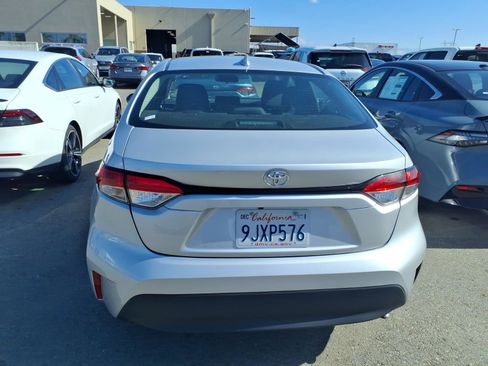 Used 2024 Toyota Corolla LE image 5