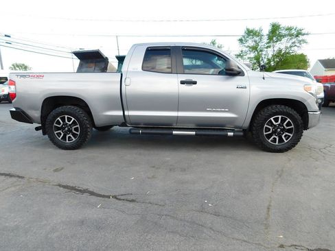 Used 2014 Toyota Tundra SR5 w/ TRD Off Road Package AWD/4WD image 15