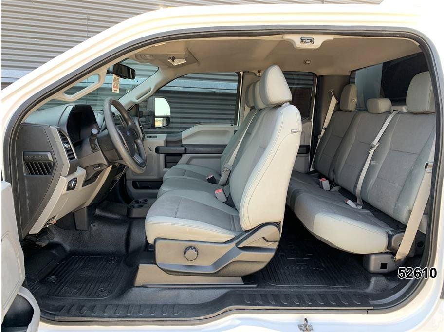 Used 2017 Ford F350 4x4 SuperCab Super Duty image 23