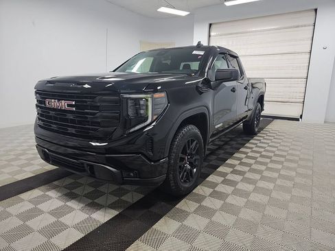 Used 2024 GMC Sierra 1500 Elevation AWD/4WD image 1
