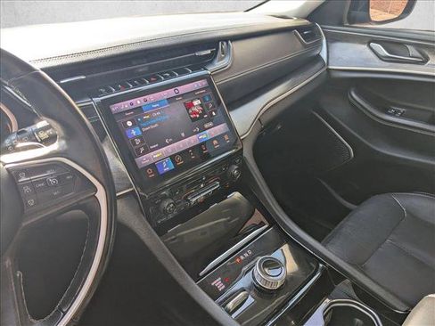 Used 2021 Jeep Grand Cherokee L Limited image 13