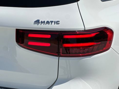 New 2025 Mercedes-Benz GLB 250 4MATIC image 26