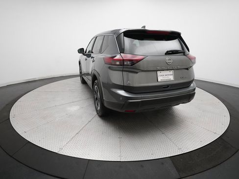 Certified 2024 Nissan Rogue SV image 34