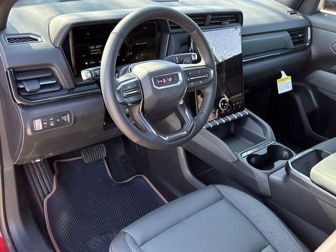 New 2026 GMC Terrain AT4 AWD/4WD image 10
