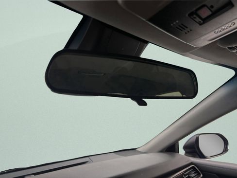 Used 2019 Toyota Camry LE FWD image 23