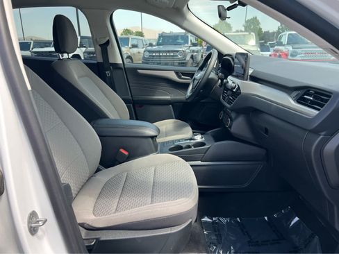 Certified 2022 Ford Escape SE AWD/4WD image 17