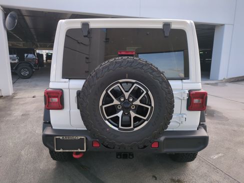 New 2026 Jeep Wrangler Unlimited Rubicon w/ Safety Group image 6