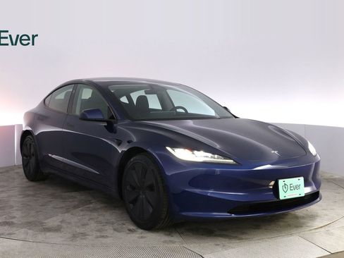 Used 2024 Tesla Model 3 Standard Range RWD image 13