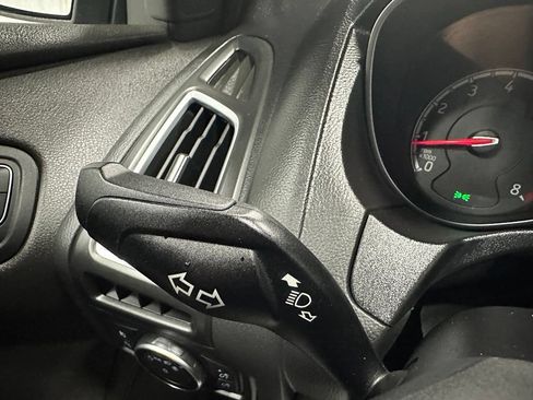 Used 2018 Ford Focus ST FWD image 21