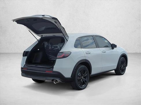 New 2026 Honda HR-V Sport image 2