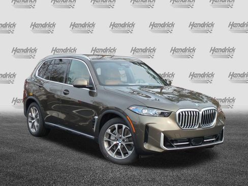 New 2026 BMW X5 xDrive50e AWD/4WD image 2