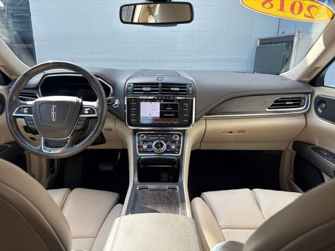 Used 2018 Lincoln Continental Reserve w/ Continental Climate Package image 15