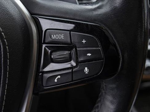 Used 2017 BMW 530i xDrive image 16