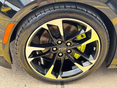 Used 2023 Chevrolet Camaro SS RWD image 10
