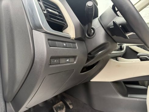 Used 2023 Nissan Rogue SL image 24