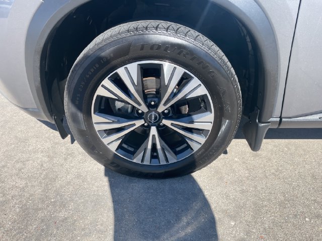 Used 2023 Nissan Rogue SV AWD/4WD image 29