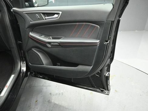 Used 2023 Ford Edge ST-Line w/ Class II Trailer Tow Package image 33