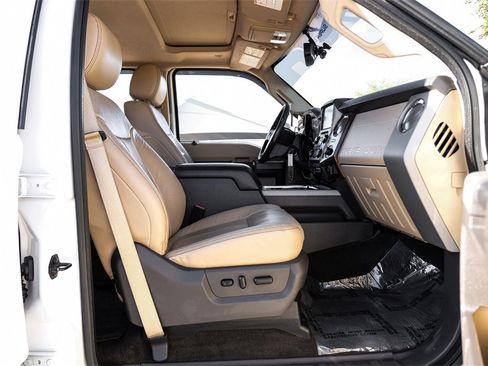 Used 2015 Ford F350 Lariat w/ Lariat Ultimate Package image 37