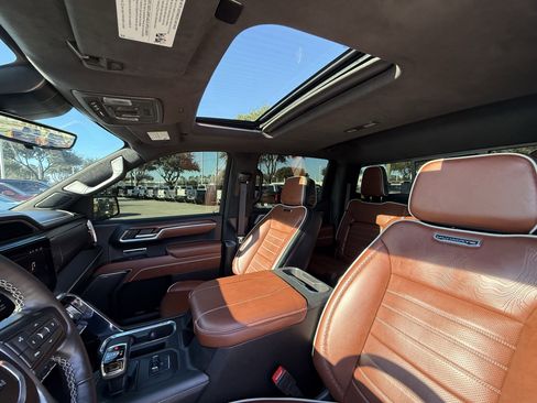 Used 2025 GMC Sierra 1500 Denali Ultimate image 26