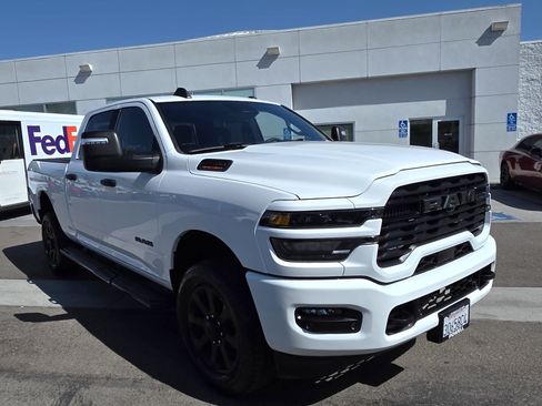 Certified 2025 RAM 2500 Big Horn AWD/4WD image 6