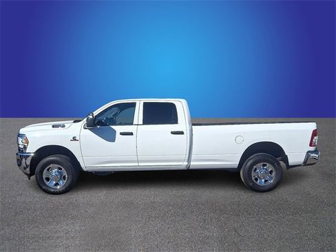 Used 2023 RAM 3500 Tradesman w/ Chrome Appearance Group image 7