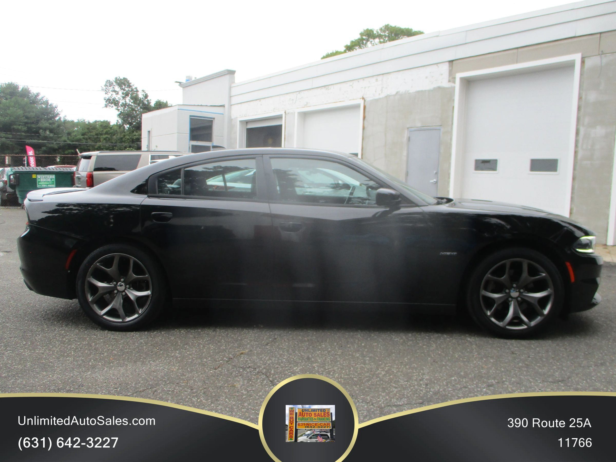 Used 2016 Dodge Charger R/T w/ Plus Group RWD image 4