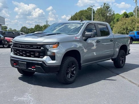 Used 2024 Chevrolet Silverado 1500 Custom Trail Boss AWD/4WD image 7
