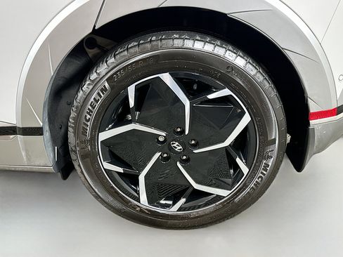 Used 2023 Hyundai Ioniq 5 Limited image 30