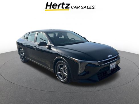 Used 2025 Kia K4 LXS image 1