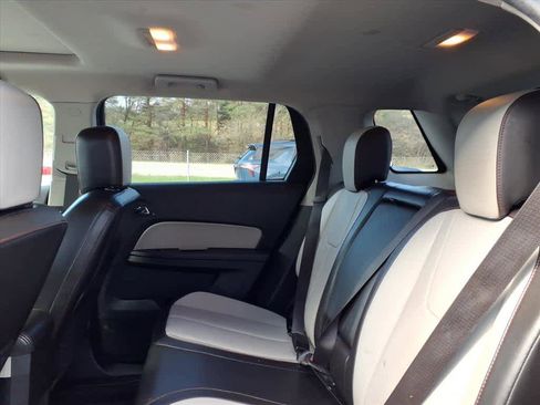 Used 2017 GMC Terrain SLT w/ Open Road Package image 8