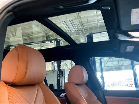 Used 2023 BMW X5 sDrive40i w/ Premium Package RWD image 13