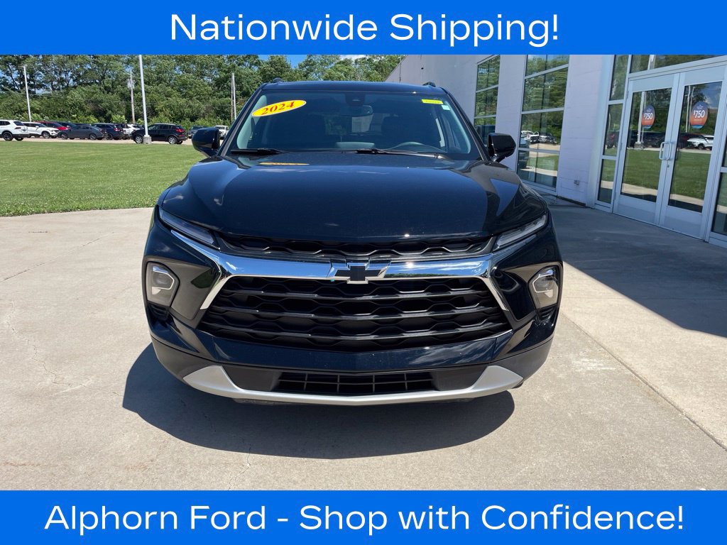 Used 2024 Chevrolet Blazer LT w/ Convenience Package AWD/4WD image 3