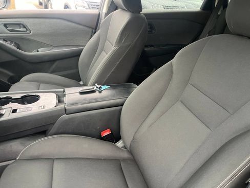 Used 2023 Nissan Rogue S FWD image 8