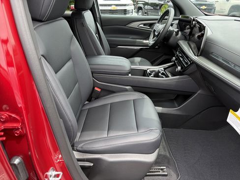 New 2026 Chevrolet Traverse LT w/ Midnight/Sport Edition FWD image 13