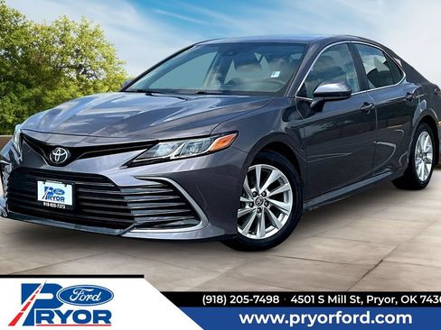 Used 2023 Toyota Camry LE FWD image 1