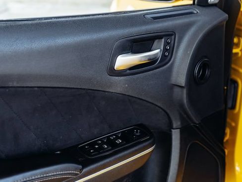 Used 2018 Dodge Charger SRT w/ Technology Group RWD image 60