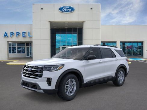New 2026 Ford Explorer Active w/ Active Comfort Package image 2