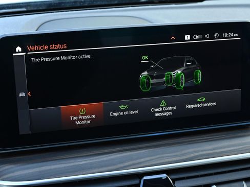 Certified 2022 BMW 530e w/ Premium Package image 45