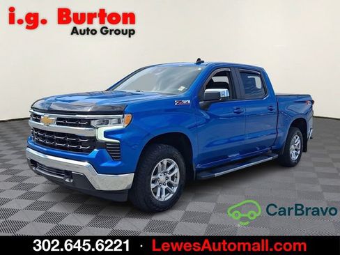 Certified 2022 Chevrolet Silverado 1500 LT AWD/4WD image 3
