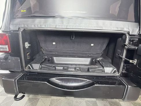 Used 2015 Jeep Wrangler Sport AWD/4WD image 26