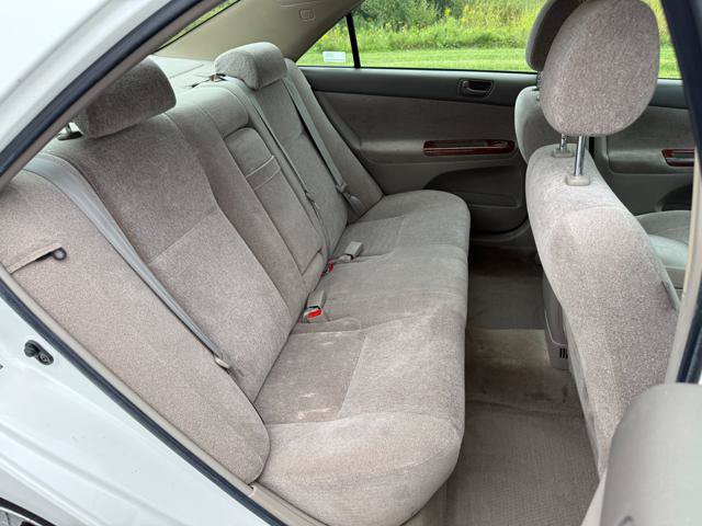 Used 2004 Toyota Camry LE w/ Limited Edition Pkg FWD image 19