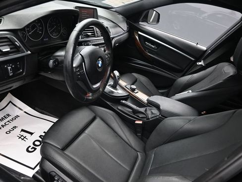 Used 2018 BMW 330i Sedan RWD image 18
